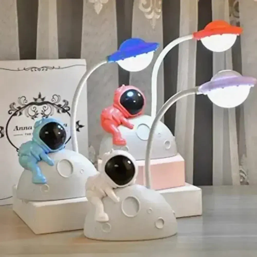 StarVoyager™ Astronaut Desk Lamp